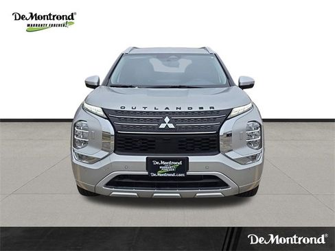 New 2025 Mitsubishi Outlander SEL image 2