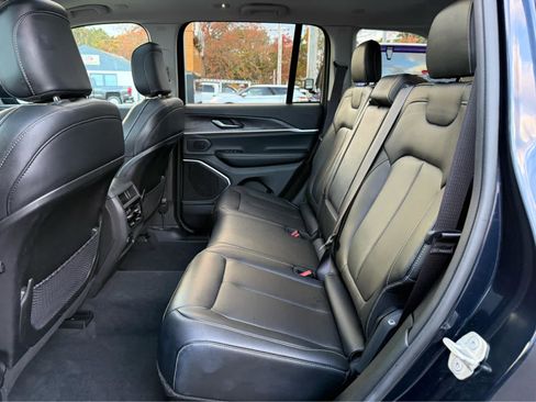 Used 2023 Jeep Grand Cherokee 4WD 4xe image 23