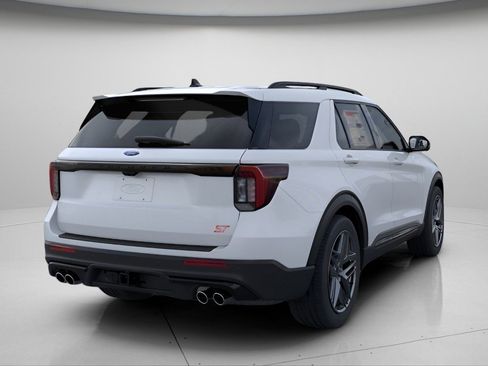 New 2026 Ford Explorer ST image 8