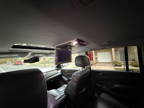 Used 2016 GMC Yukon XL SLT w/ Open Road Package image 12