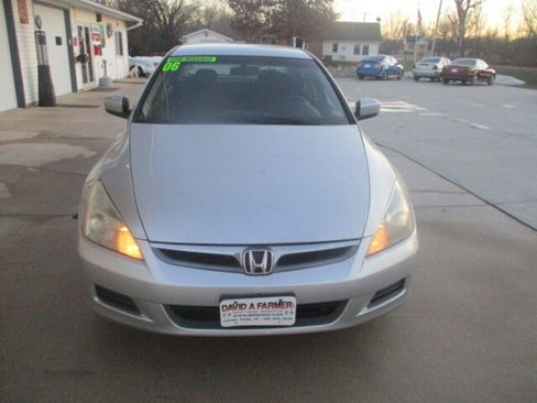 Used 2006 Honda Accord SE image 3