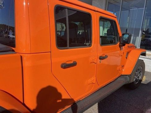 Used 2025 Jeep Gladiator Rubicon image 8