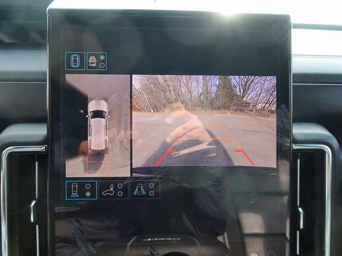 New 2026 GMC Yukon Denali w/ Sun & Power Step Package image 16