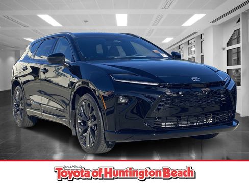 New 2026 Toyota Crown Signia image 1