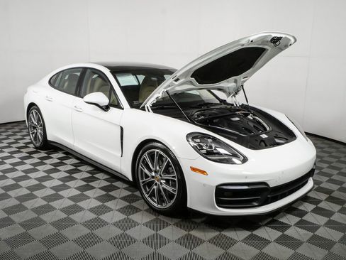 Used 2021 Porsche Panamera 4 AWD/4WD image 36