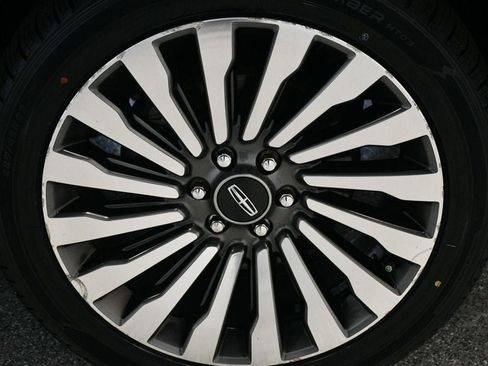 Used 2019 Lincoln Navigator L Reserve w/ Cargo Package image 22