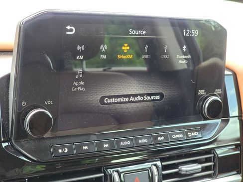 Used 2025 Nissan Pathfinder Platinum AWD/4WD image 43