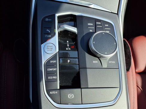 Used 2025 BMW 230i Coupe w/ Premium Package image 22