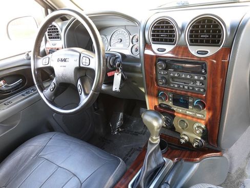 Used 2004 GMC Envoy SLT image 66