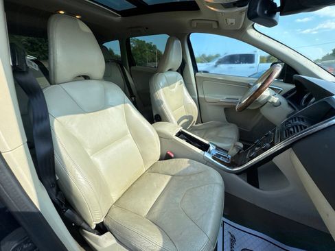 Used 2012 Volvo XC60 3.2 FWD image 29