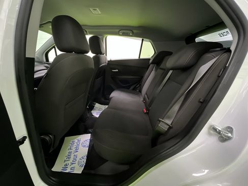 Used 2021 Chevrolet Trax LS w/ Tint and Cruise Package FWD image 25