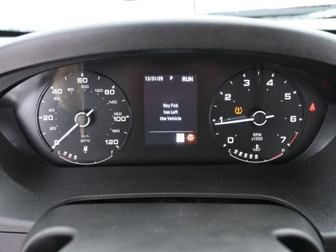 Used 2024 RAM ProMaster 2500 w/ Convenience Group image 35