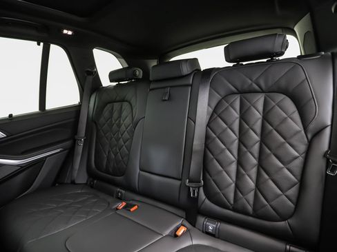 New 2026 BMW X5 M60i AWD/4WD image 23