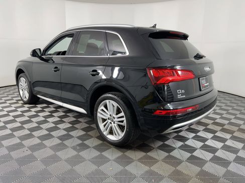 Used 2018 Audi Q5 2.0T Premium Plus w/ Premium Plus Package image 2