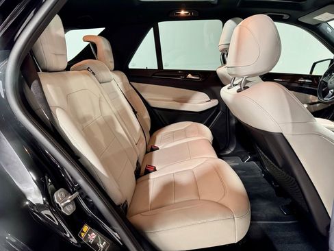 Used 2018 Mercedes-Benz GLE 350 image 30