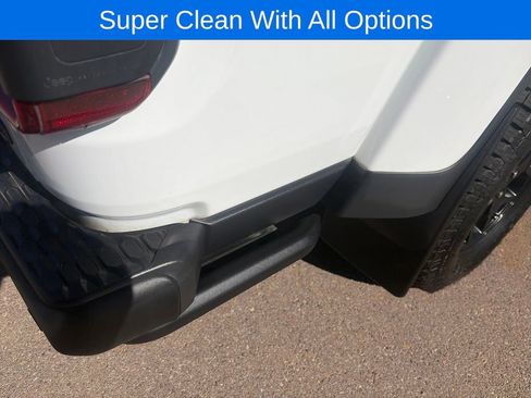Used 2020 Jeep Gladiator Rubicon AWD/4WD image 11