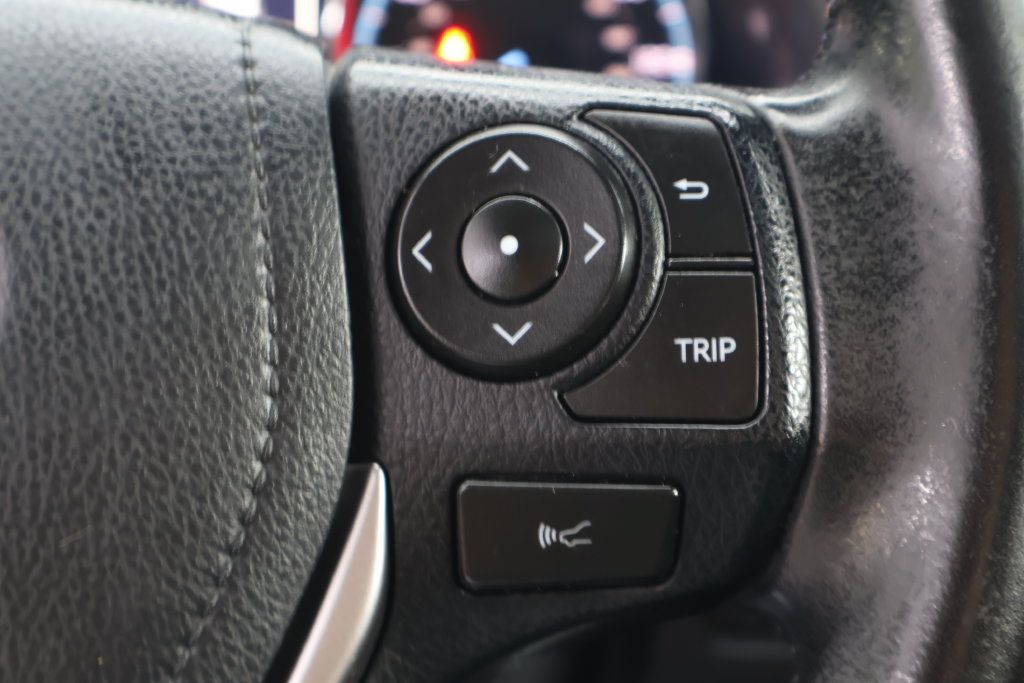 Certified 2018 Toyota RAV4 Limited w/ Advanced Technology Package AWD/4WD image 33
