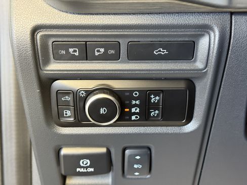 Certified 2023 Ford F150 Lariat image 25