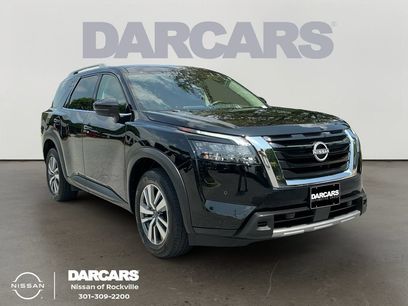 Used 2025 Nissan Pathfinder SL