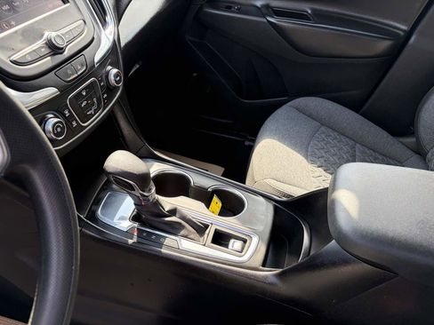 Used 2022 Chevrolet Equinox LT image 14