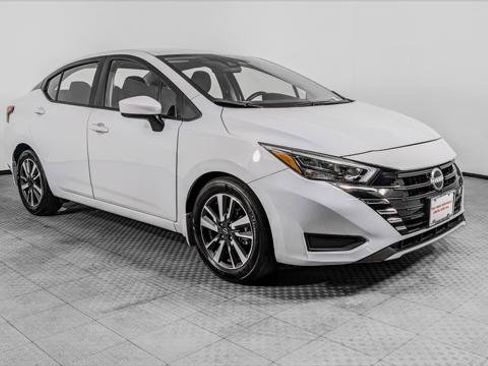 Used 2025 Nissan Versa SV w/ Trunk Package FWD image 11