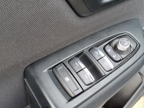 Used 2025 Subaru Forester Premium AWD/4WD image 12