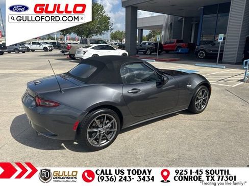 Used 2017 MAZDA MX-5 Miata Grand Touring RWD image 4