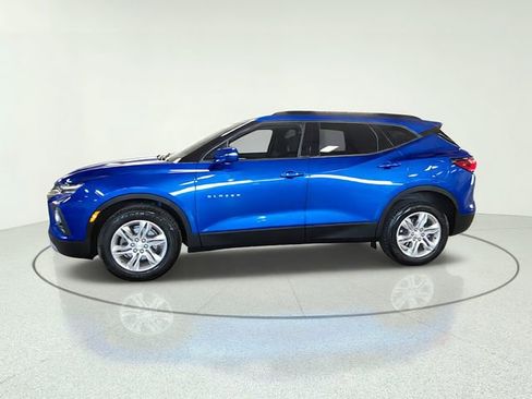Used 2019 Chevrolet Blazer LT FWD image 2