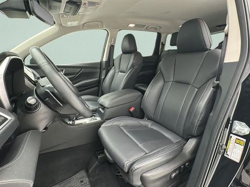 Used 2023 Subaru Ascent Limited AWD/4WD image 14