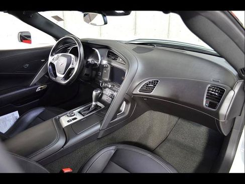 Used 2017 Chevrolet Corvette Stingray Coupe w/ Carbon Flash Badge Package RWD image 17