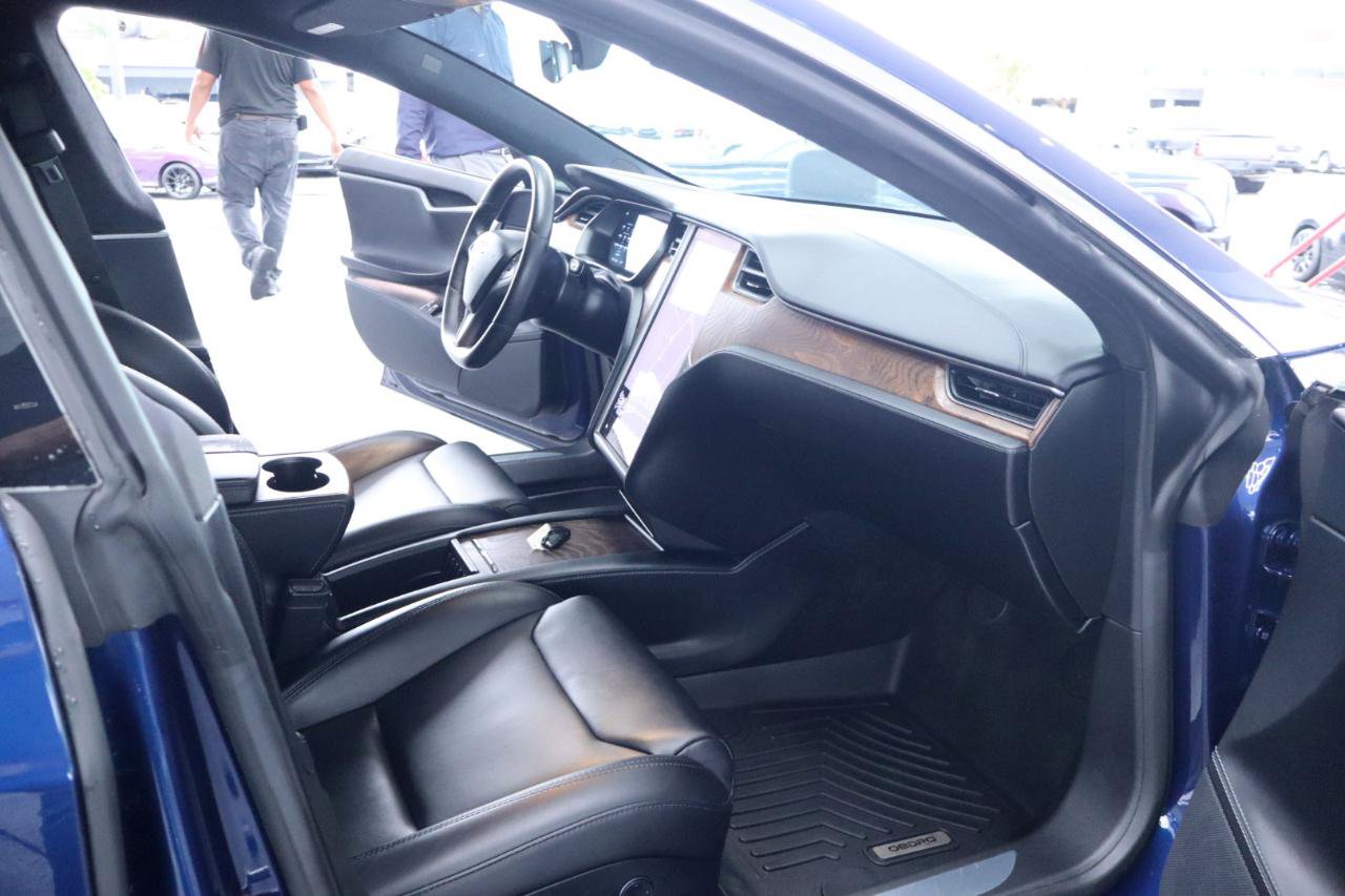 Used 2018 Tesla Model S 100D AWD/4WD image 38