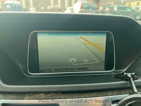 Used 2014 Mercedes-Benz E 350 Sedan image 26