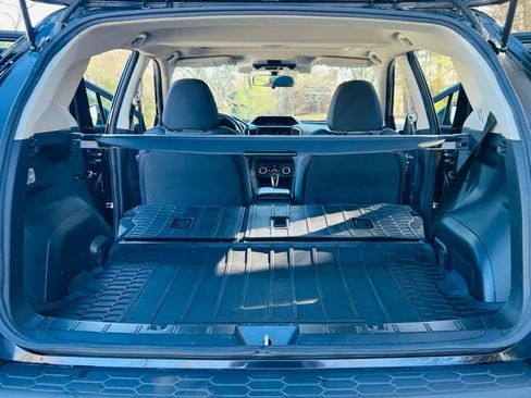 Used 2021 Subaru Crosstrek 2.0i Premium w/ Moonroof Package image 24