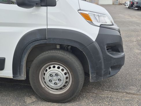 Used 2025 RAM ProMaster 2500 w/ Convenience Group FWD image 5