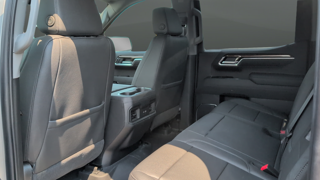 Used 2026 Chevrolet Silverado 1500 LT Trail Boss w/ Convenience Package II AWD/4WD image 21