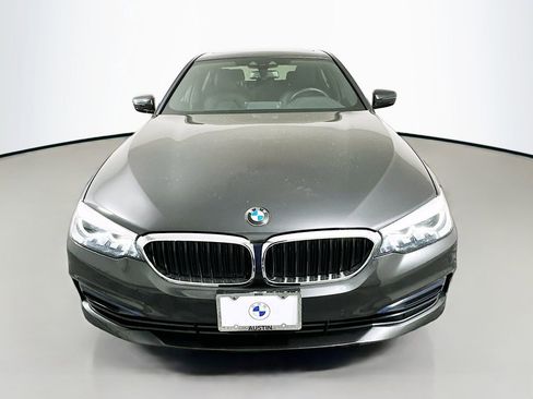 Used 2020 BMW 530e w/ Convenience Package image 2