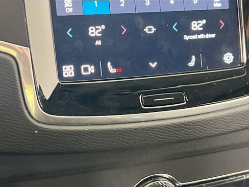 Used 2023 Volvo XC90 B5 Core w/ Protection Package Premier image 20