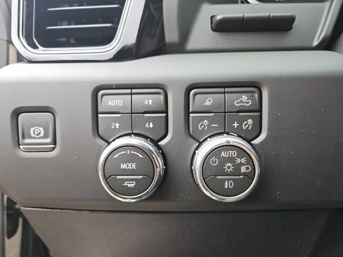 New 2026 GMC Sierra 2500 AT4 w/ AT4 Premium Plus Package image 14