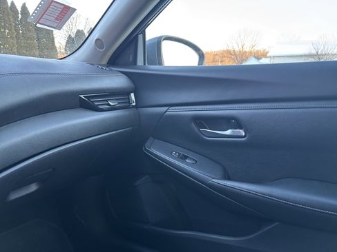 Used 2024 Nissan Sentra SV image 23