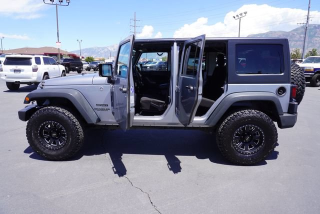 Used 2015 Jeep Wrangler Unlimited Sport w/ Quick Order Package 24S AWD/4WD image 19