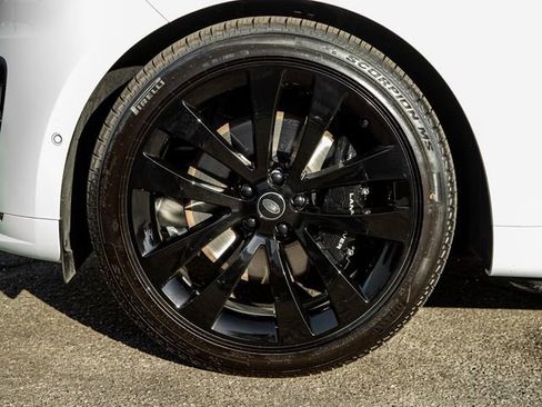 New 2025 Land Rover Range Rover Sport Dynamic SE AWD/4WD image 11