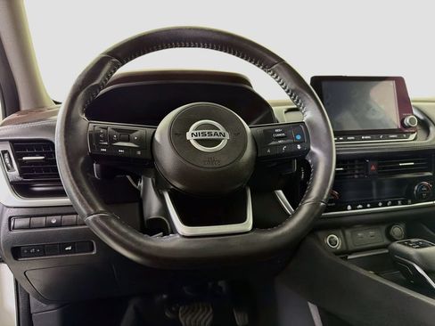 Used 2021 Nissan Rogue SV w/ Premium Package FWD image 15