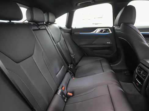 Used 2025 BMW i4 xDrive40i w/ Premium Package image 25