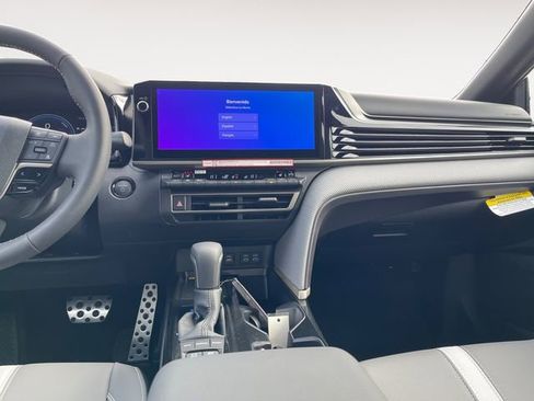 New 2026 Toyota Camry SE image 11