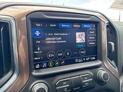 Used 2022 Chevrolet Silverado 2500 High Country w/ Z71 Off-Road Package AWD/4WD image 14