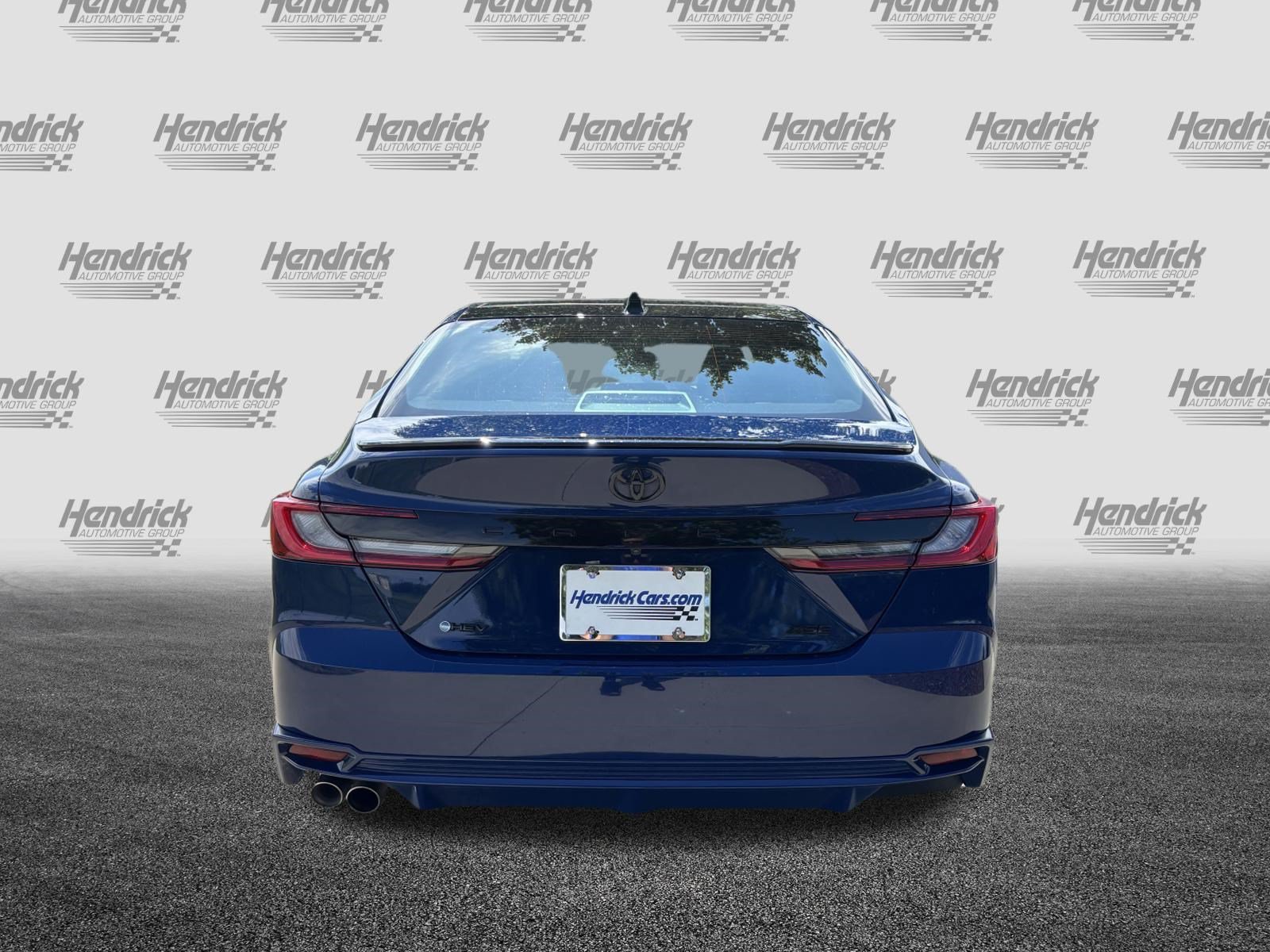 Used 2025 Toyota Camry XSE FWD image 9
