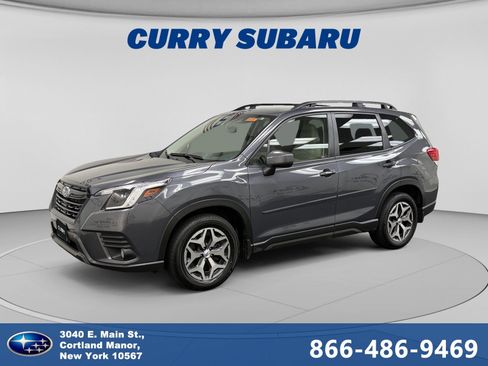 Certified 2023 Subaru Forester Premium AWD/4WD image 1