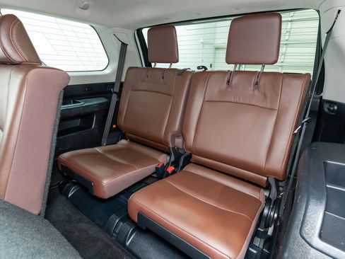 Used 2018 Toyota 4Runner Limited image 36