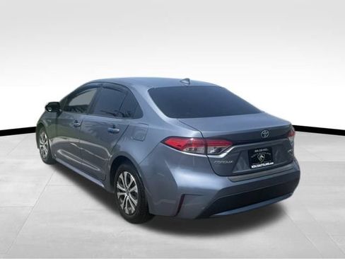 Used 2020 Toyota Corolla LE image 4