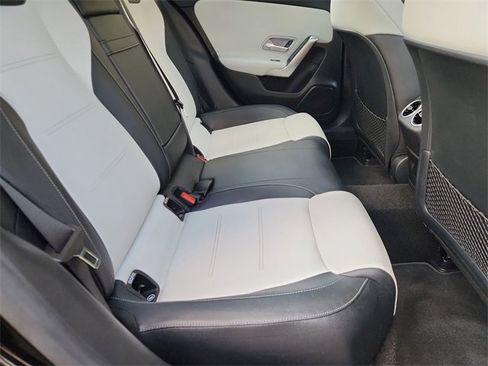 Used 2022 Mercedes-Benz A 220 image 27